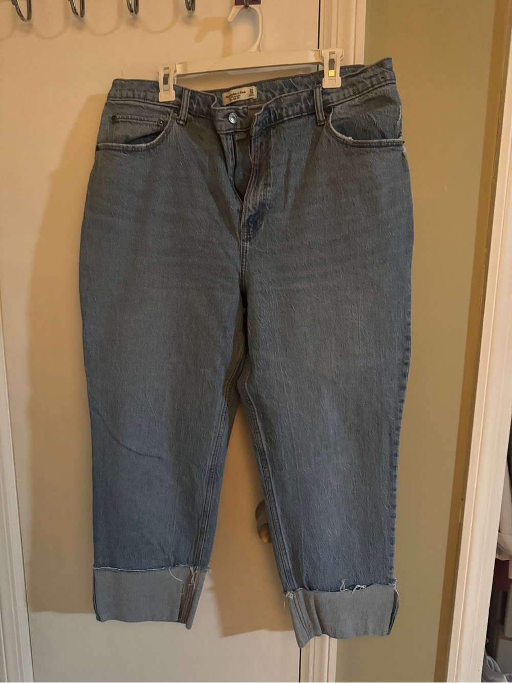 Abercrombie cuffed jeans curve love 34/18S